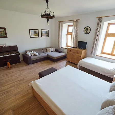 Napfenyes Vendeghaz Apartment